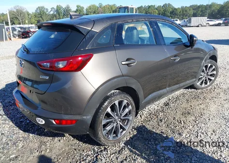 2019 Mazda Cx-3 Touring z USA, uszkodzony, nr VIN JM1DKDC76K0404001